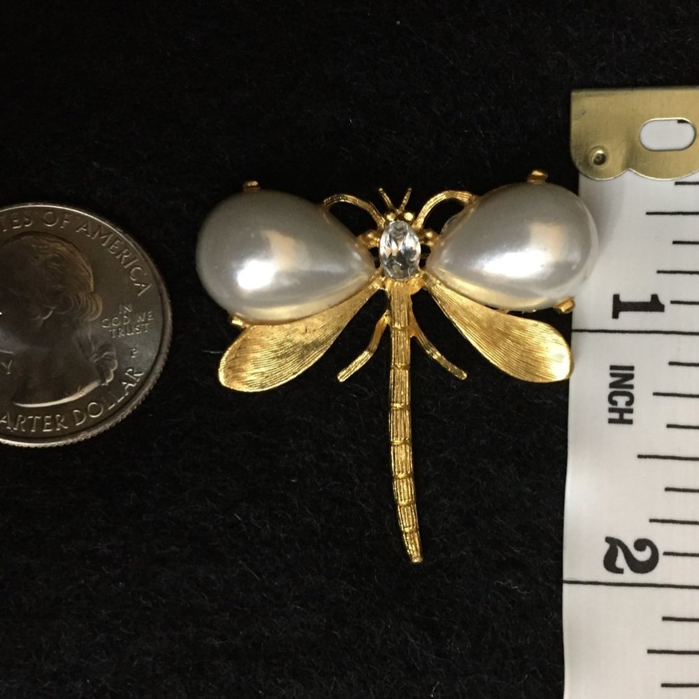 Dragonfly Pin,Vintage, goldtone signed "Craft"